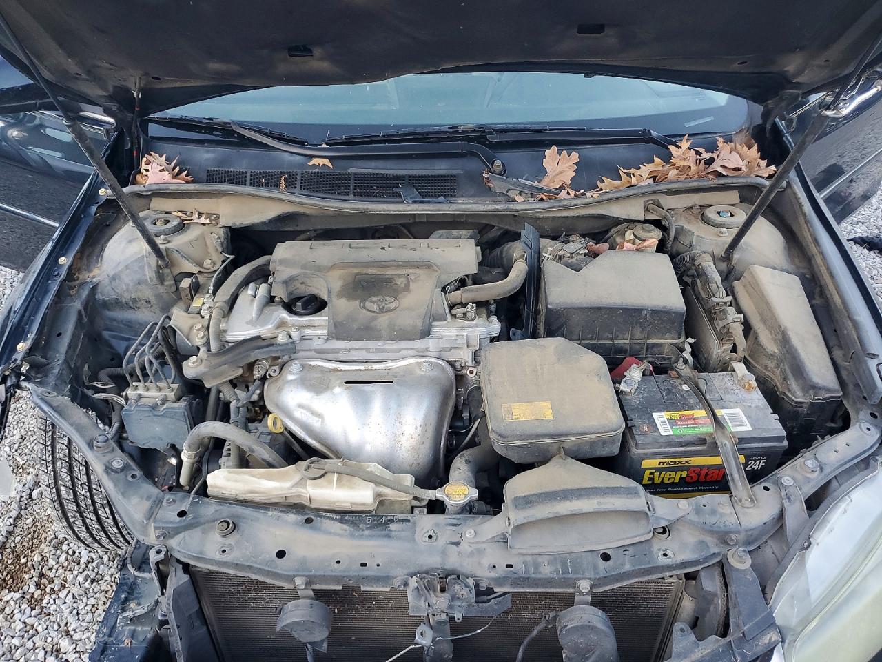 2015 TOYOTA CAMRY LE photo 7