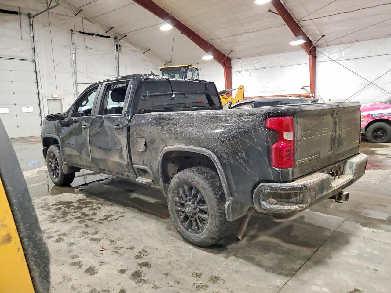 2025 CHEVROLET SILVERADO K2500 CUSTOM photo 2