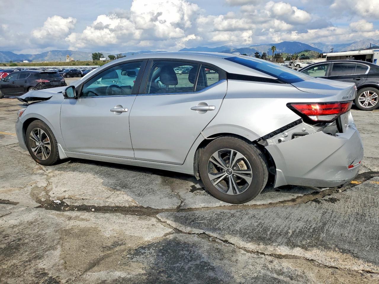 2023 NISSAN SENTRA SV photo 3