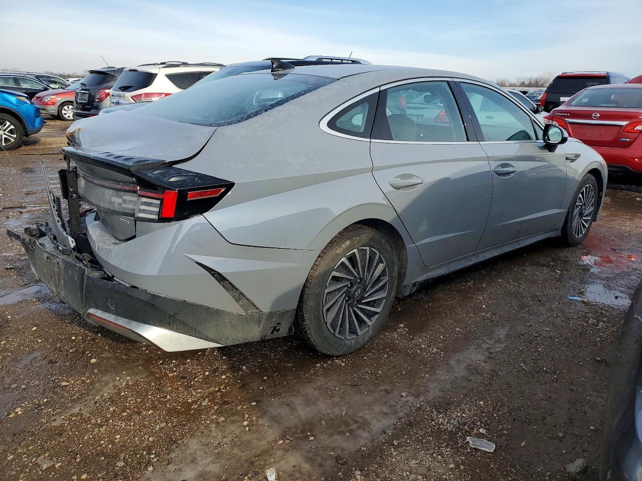 2024 HYUNDAI SONATA HYBRID photo 3