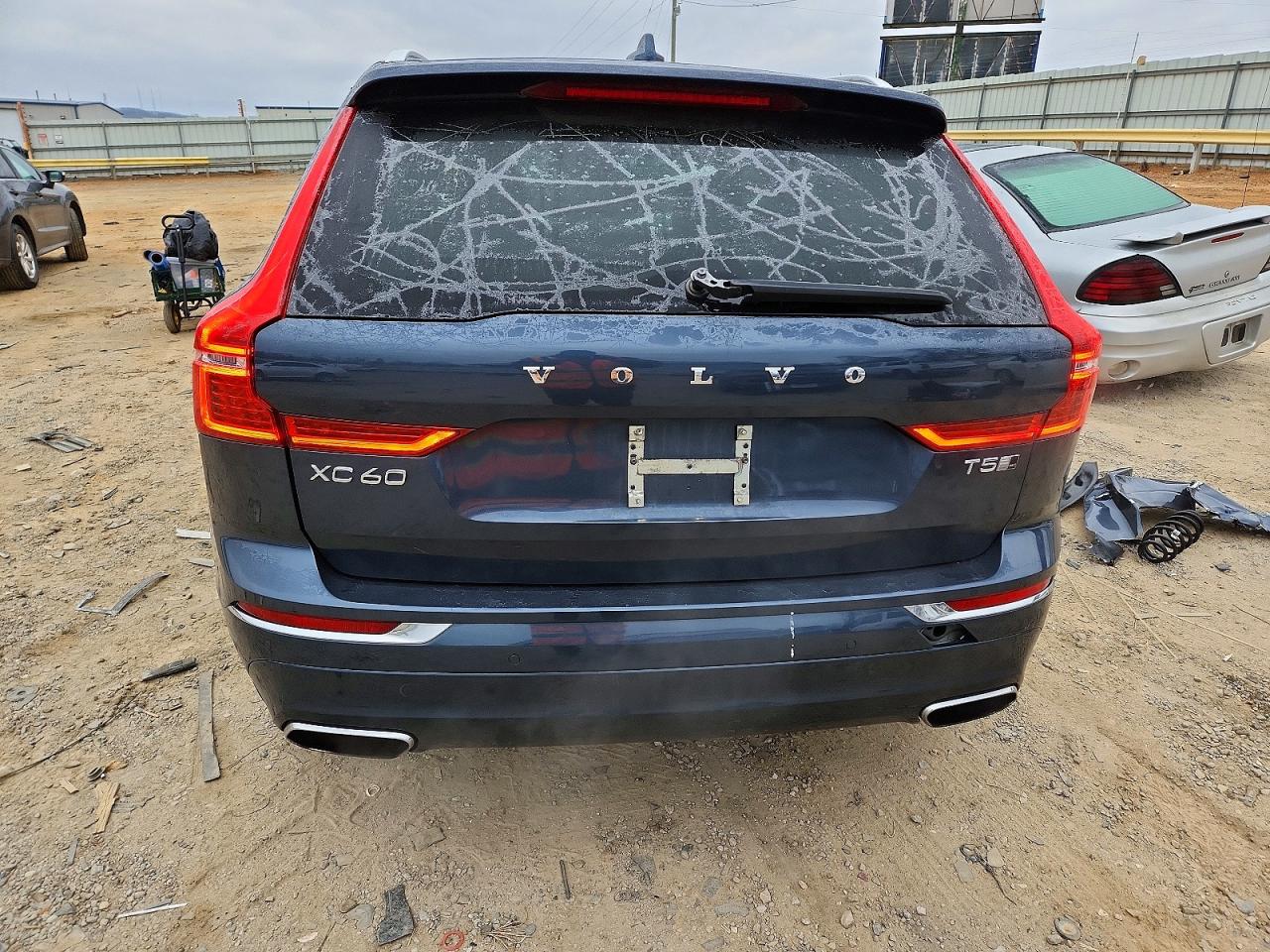 2020 VOLVO XC60 T5 INSCRIPTION photo 6
