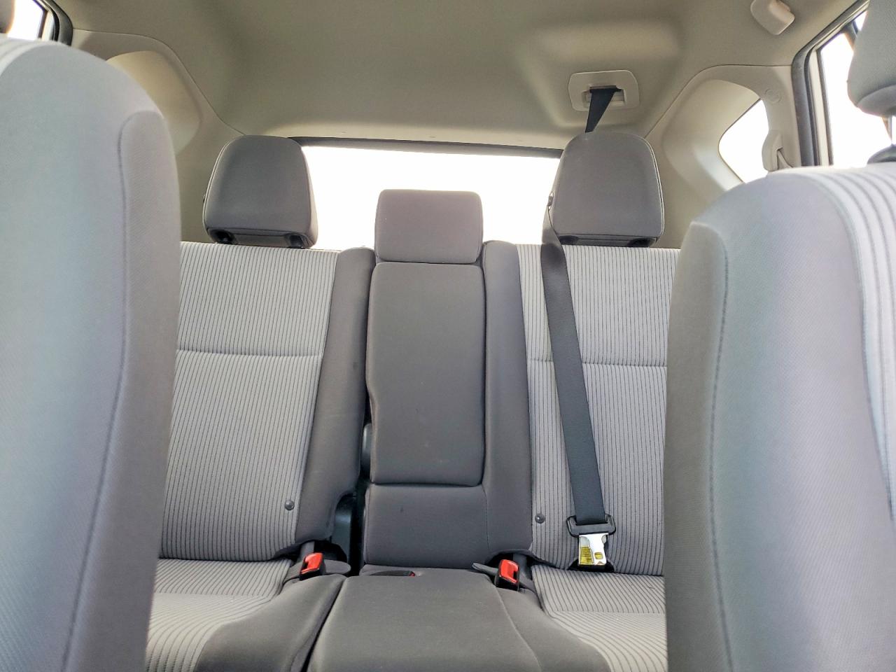 2014 TOYOTA RAV4 LE photo 37