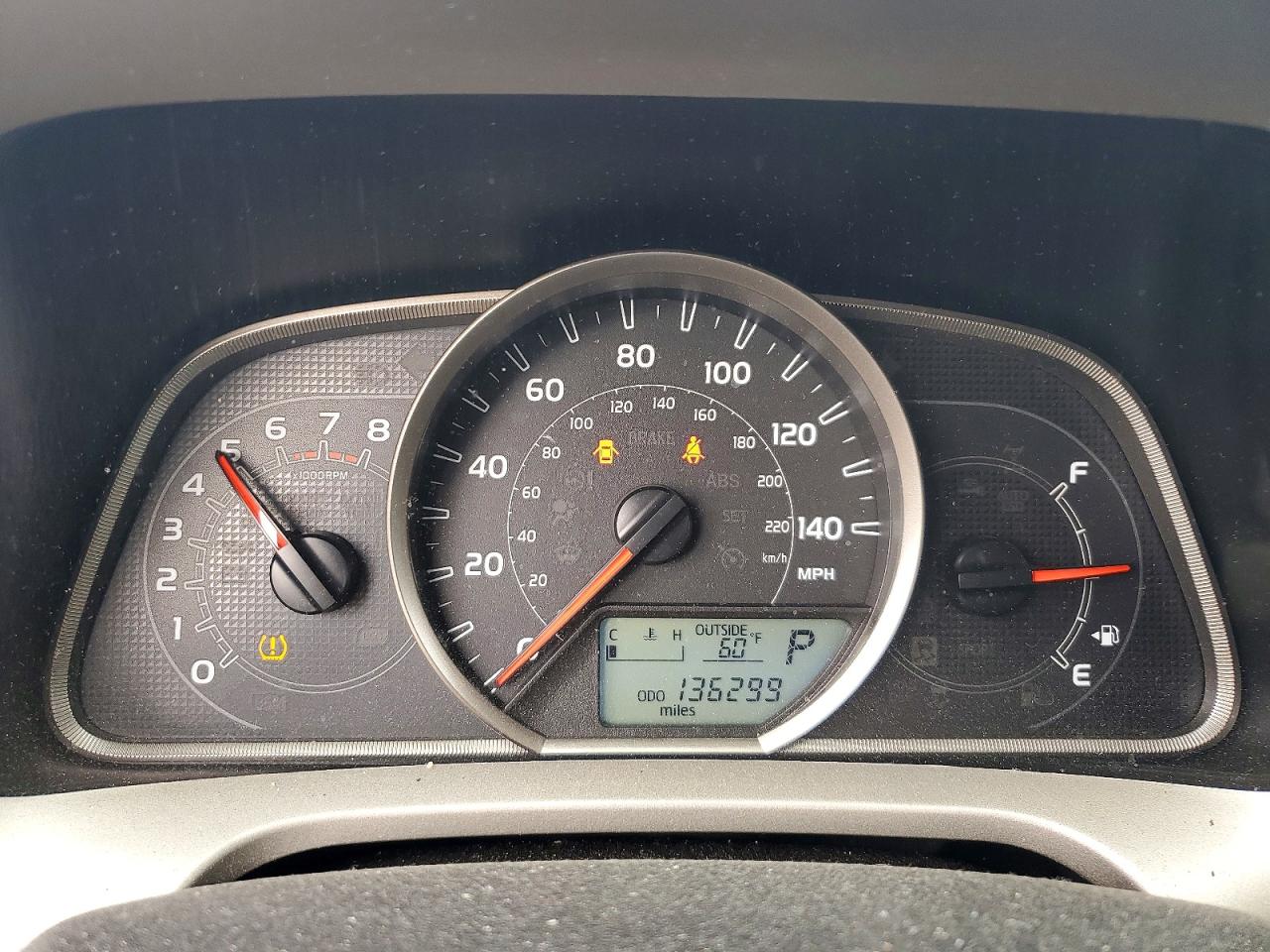 2014 TOYOTA RAV4 LE photo 33