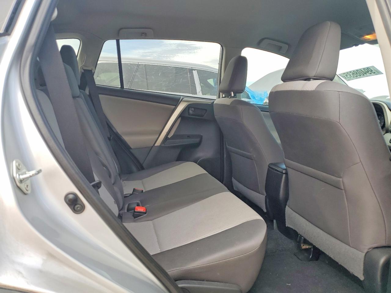 2014 TOYOTA RAV4 LE photo 41