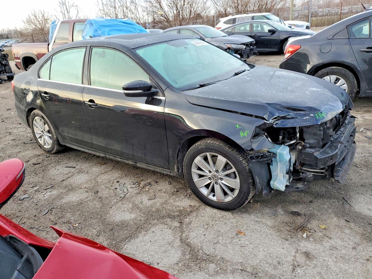 2015 VOLKSWAGEN JETTA SE photo 4