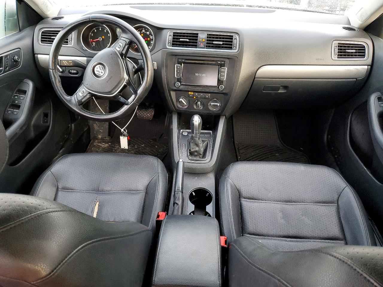 2015 VOLKSWAGEN JETTA SE photo 8
