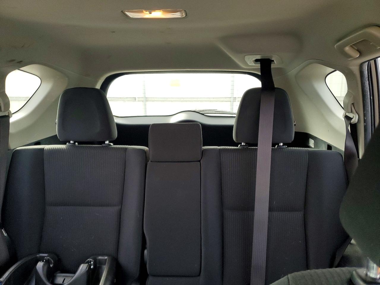 2018 TOYOTA RAV4 LE photo 10