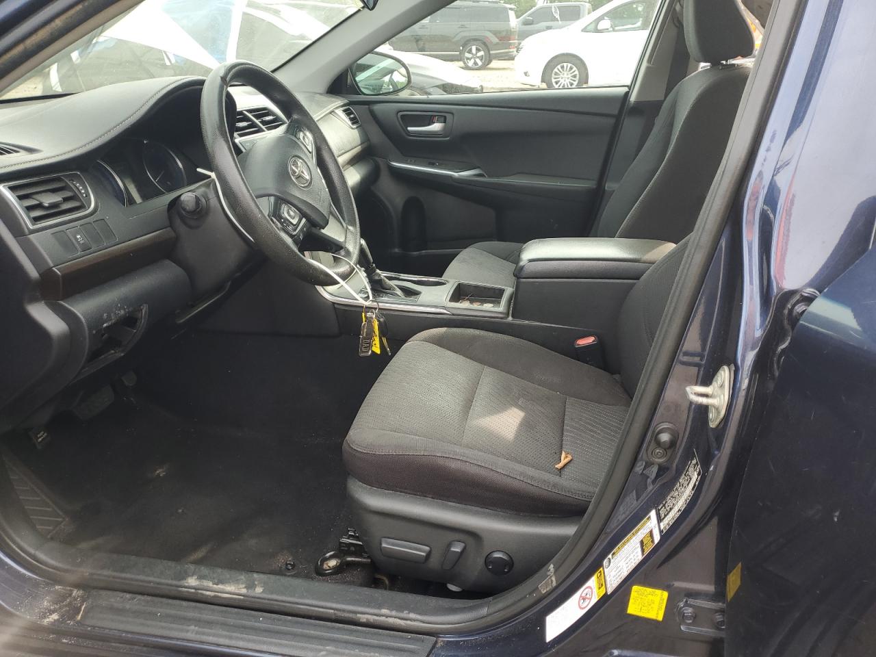 2016 TOYOTA CAMRY LE photo 7