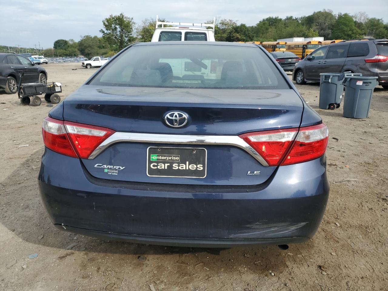 2016 TOYOTA CAMRY LE photo 6