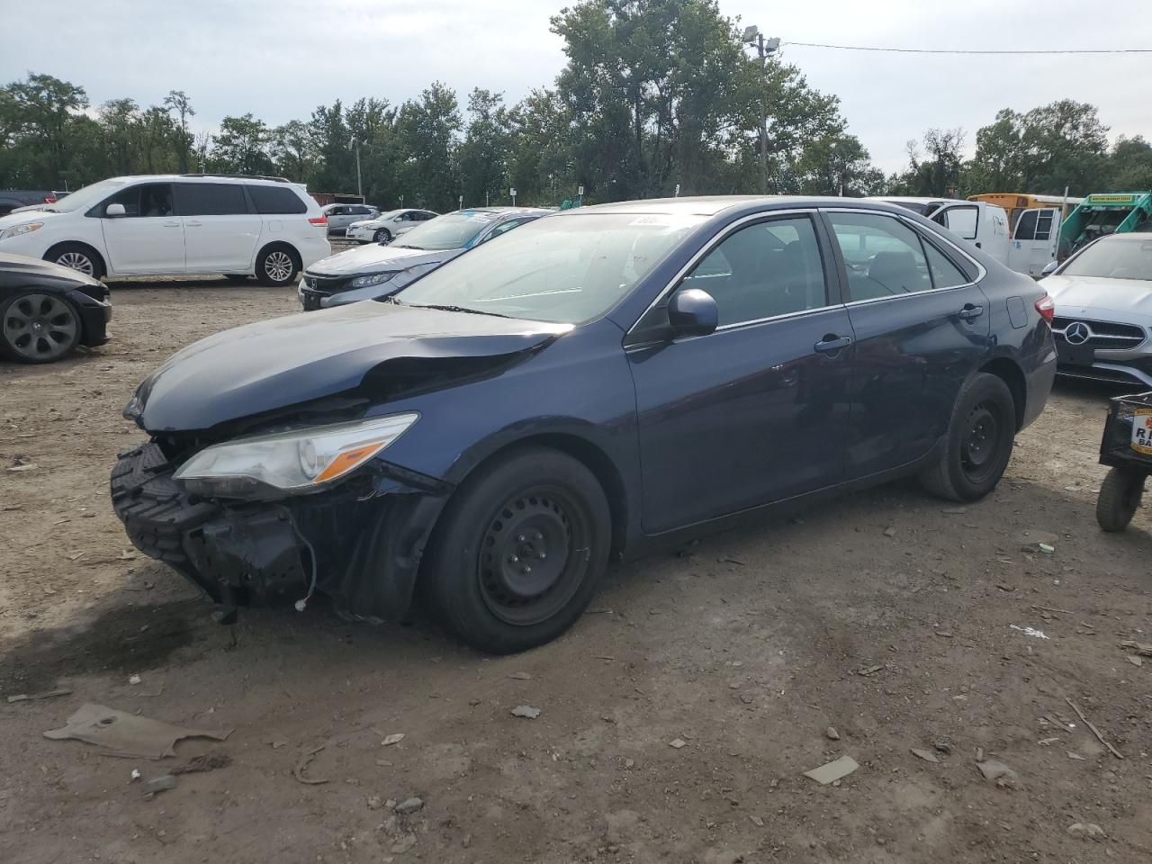 2016 TOYOTA CAMRY