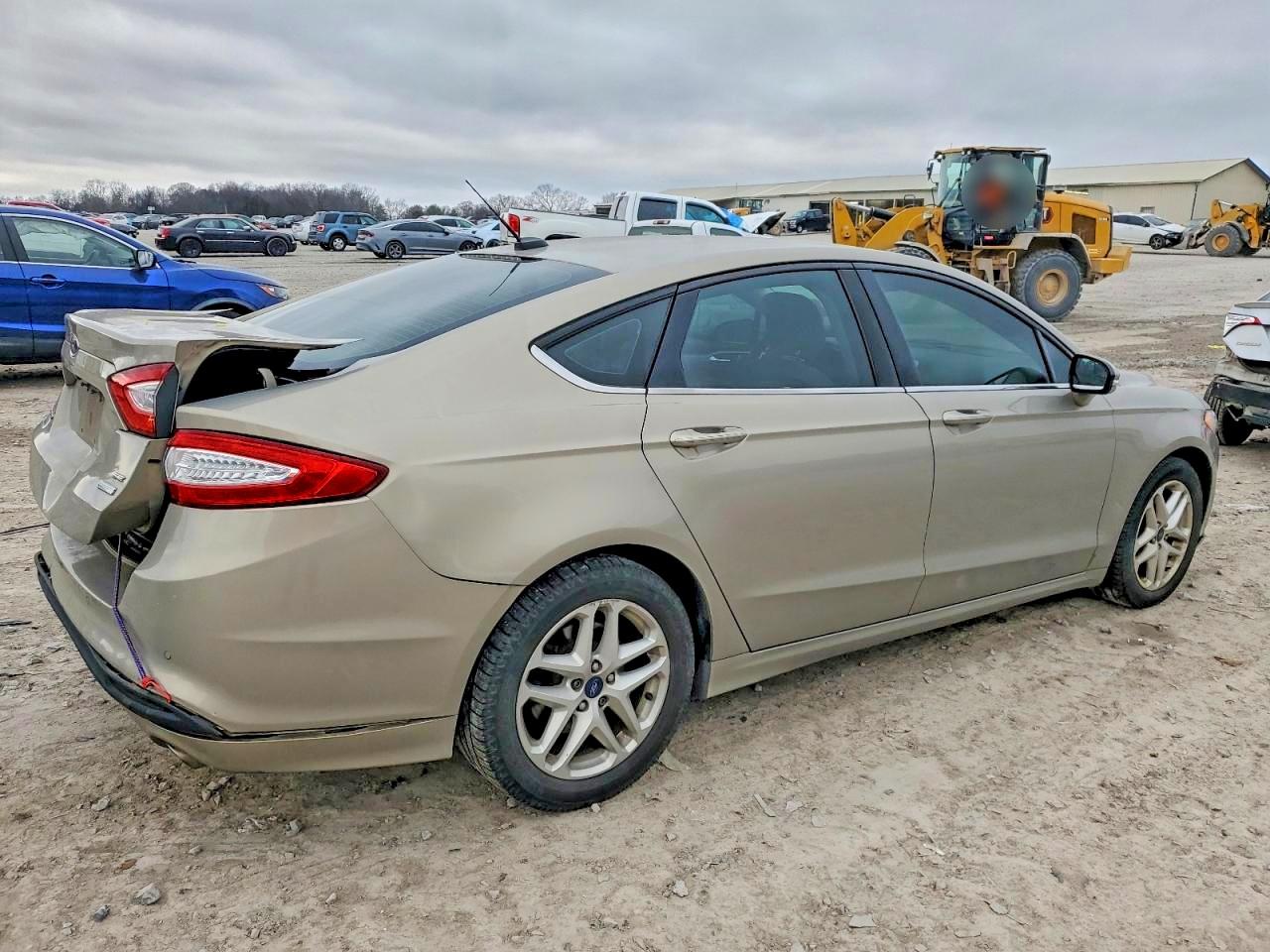 2015 FORD FUSION SE photo 3