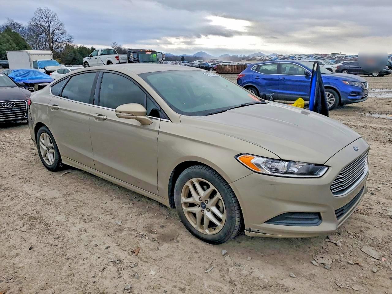 2015 FORD FUSION SE photo 4