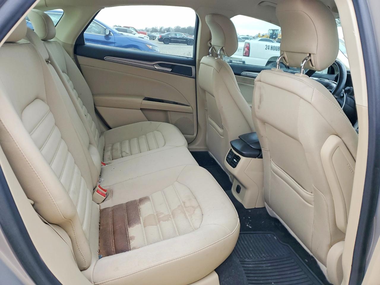 2015 FORD FUSION SE photo 10