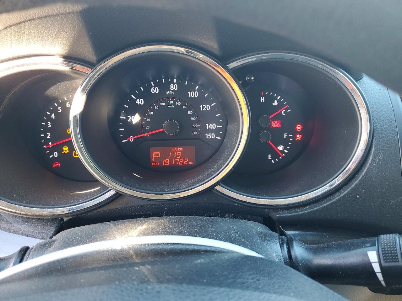 2013 KIA SORENTO LX photo 9