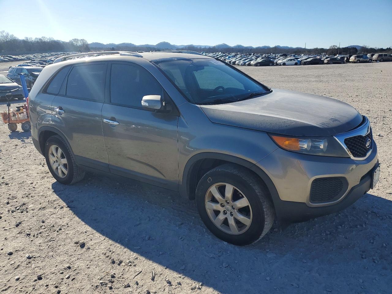 2013 KIA SORENTO LX photo 4