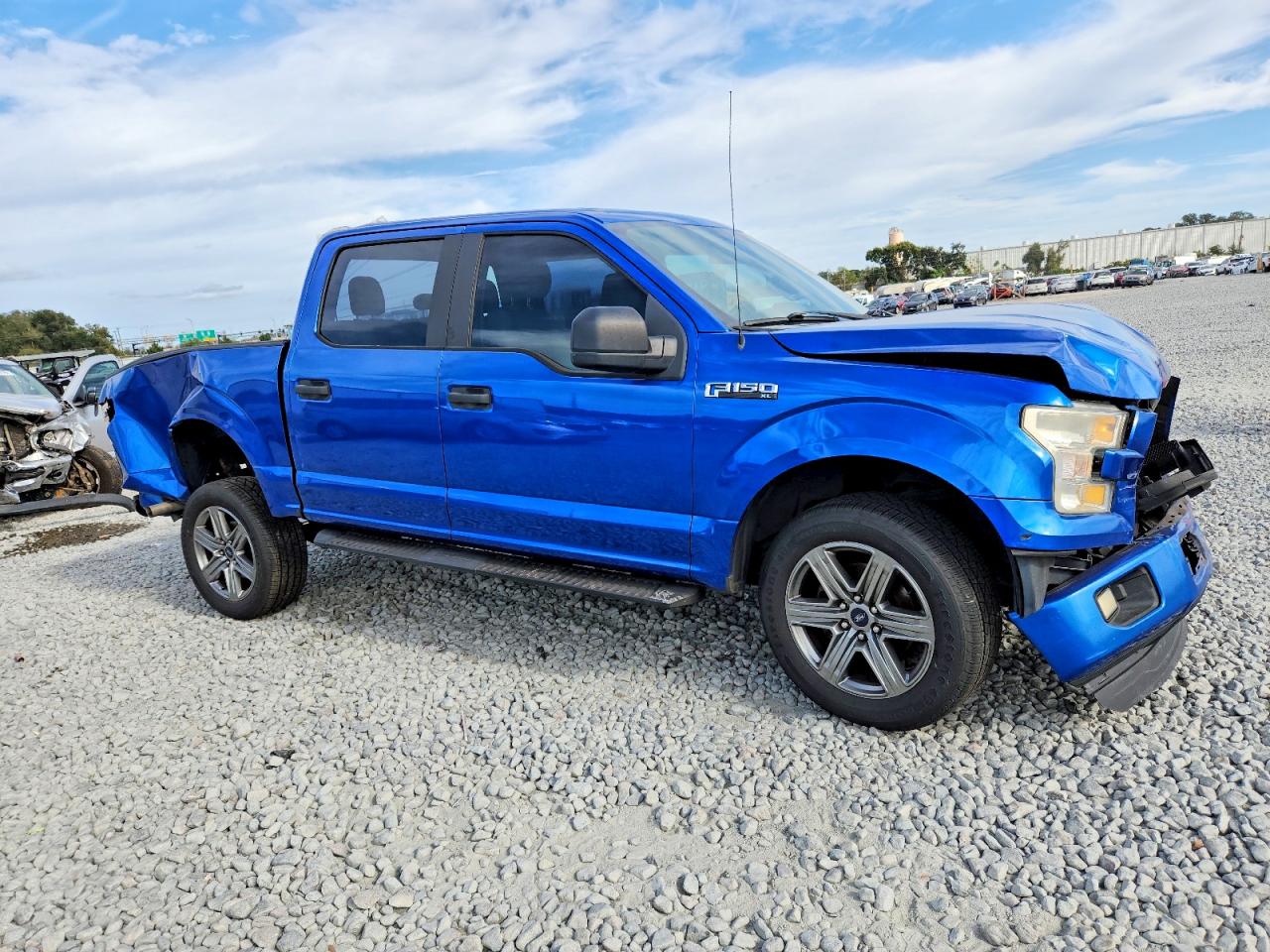 2015 FORD F150 SUPERCREW photo 4