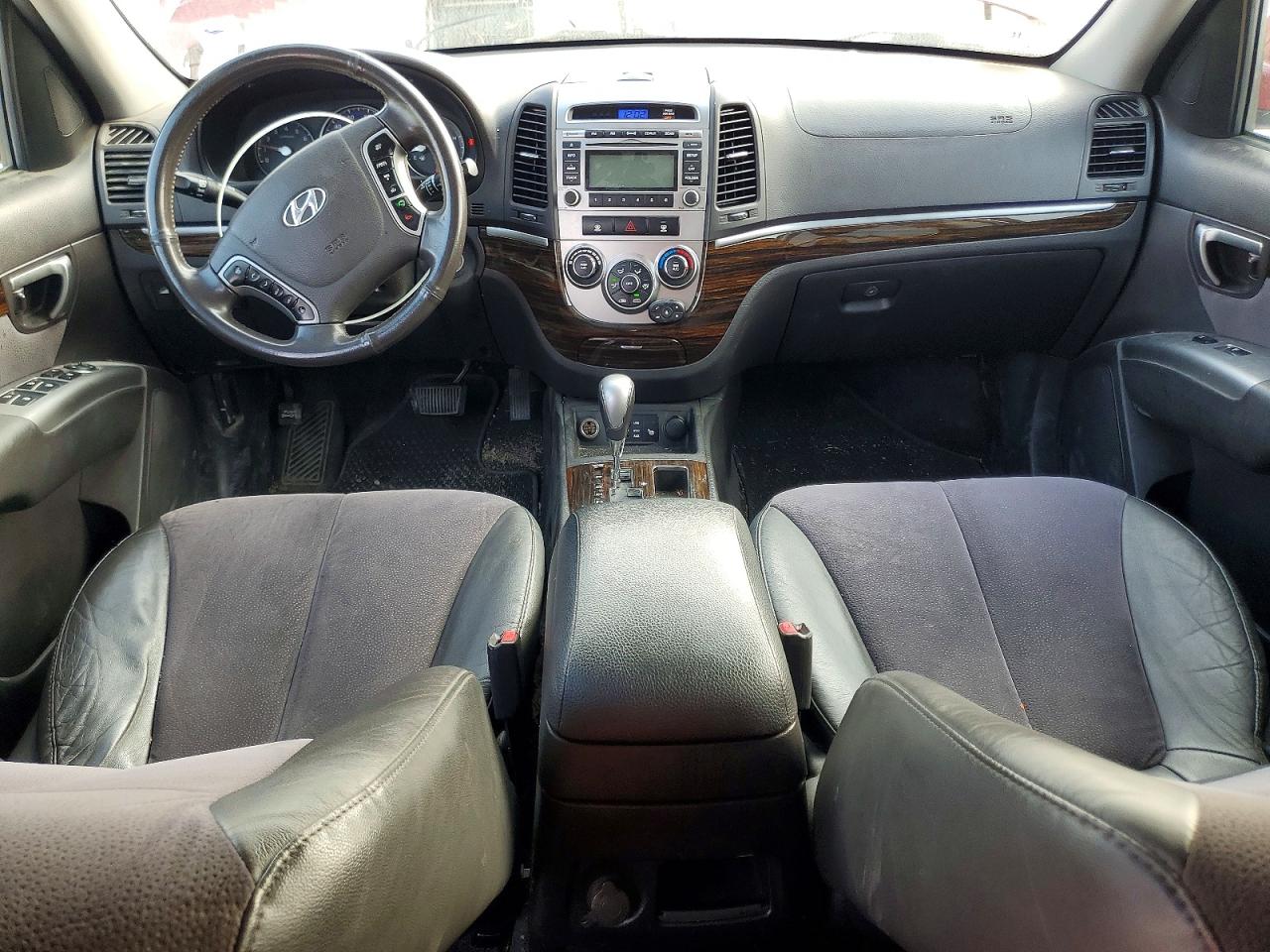 2012 HYUNDAI SANTA FE SE photo 8
