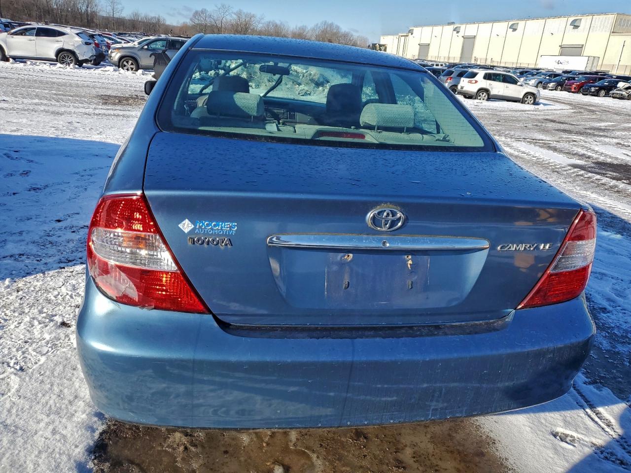 2004 TOYOTA CAMRY LE photo 6