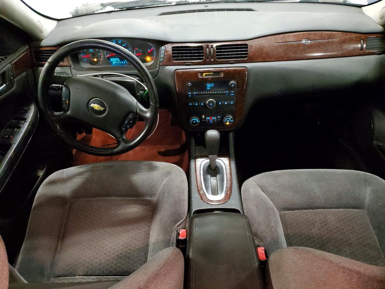2010 CHEVROLET IMPALA LT photo 8