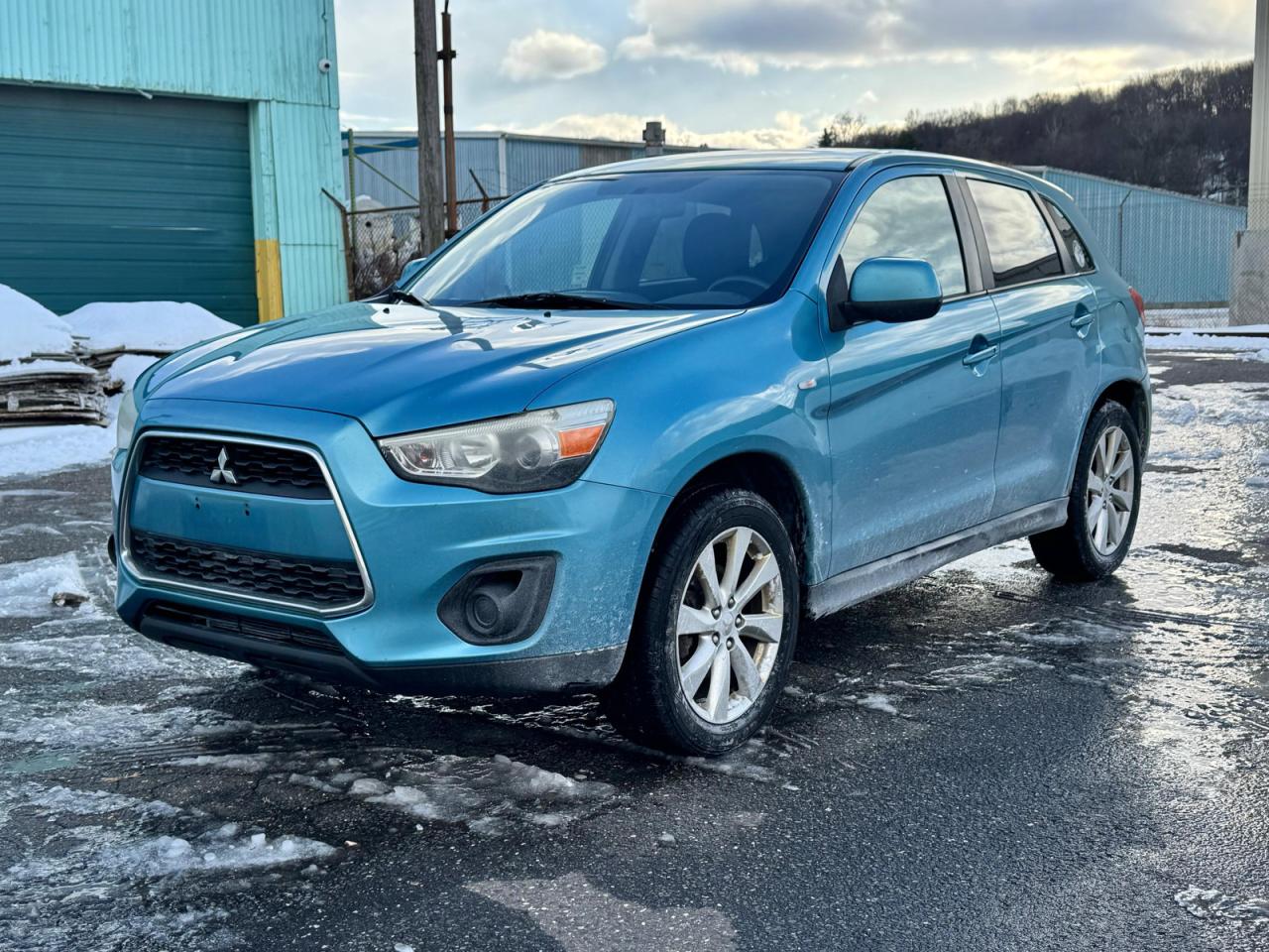 2013 MITSUBISHI OUTLANDER SPORT ES photo 2