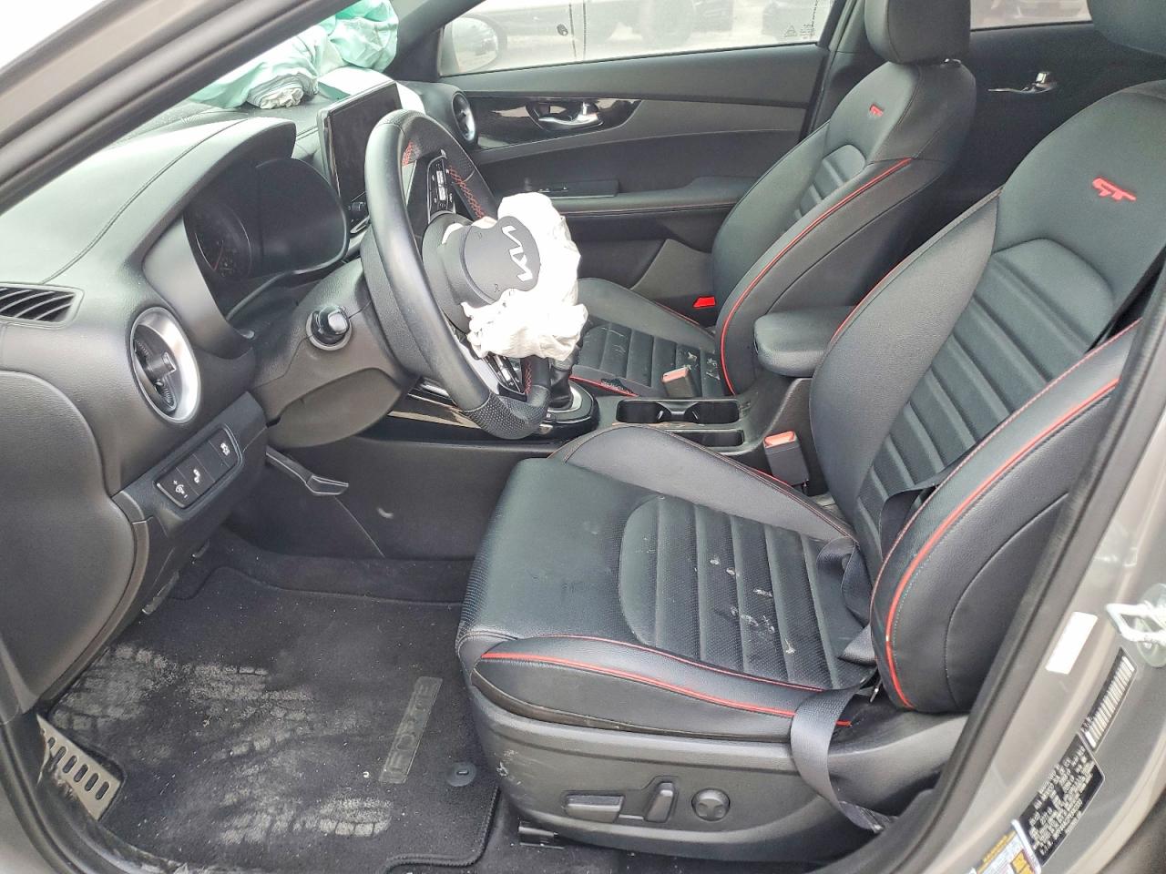 2023 KIA FORTE GT photo 7