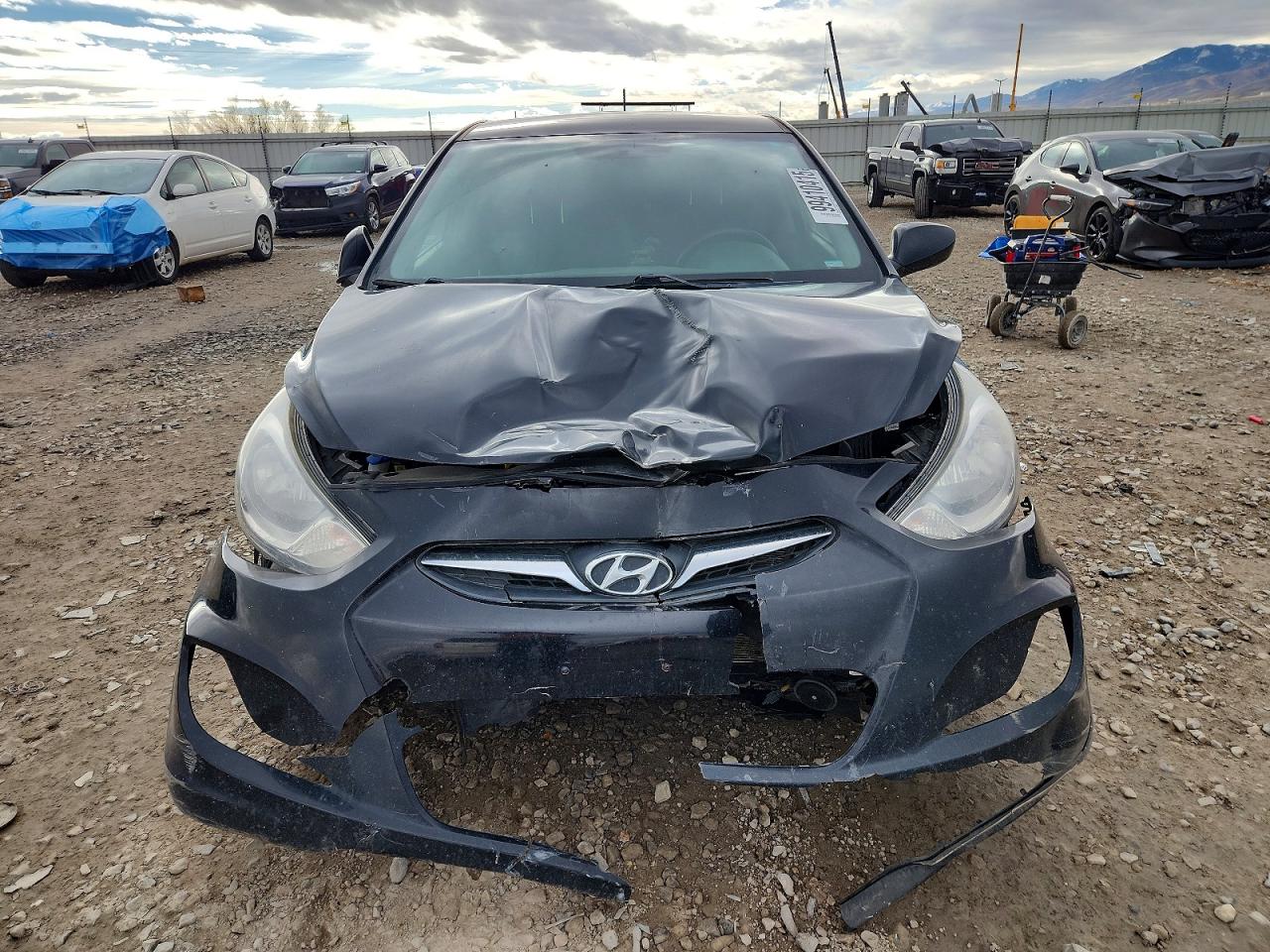 2014 HYUNDAI ACCENT GLS photo 5