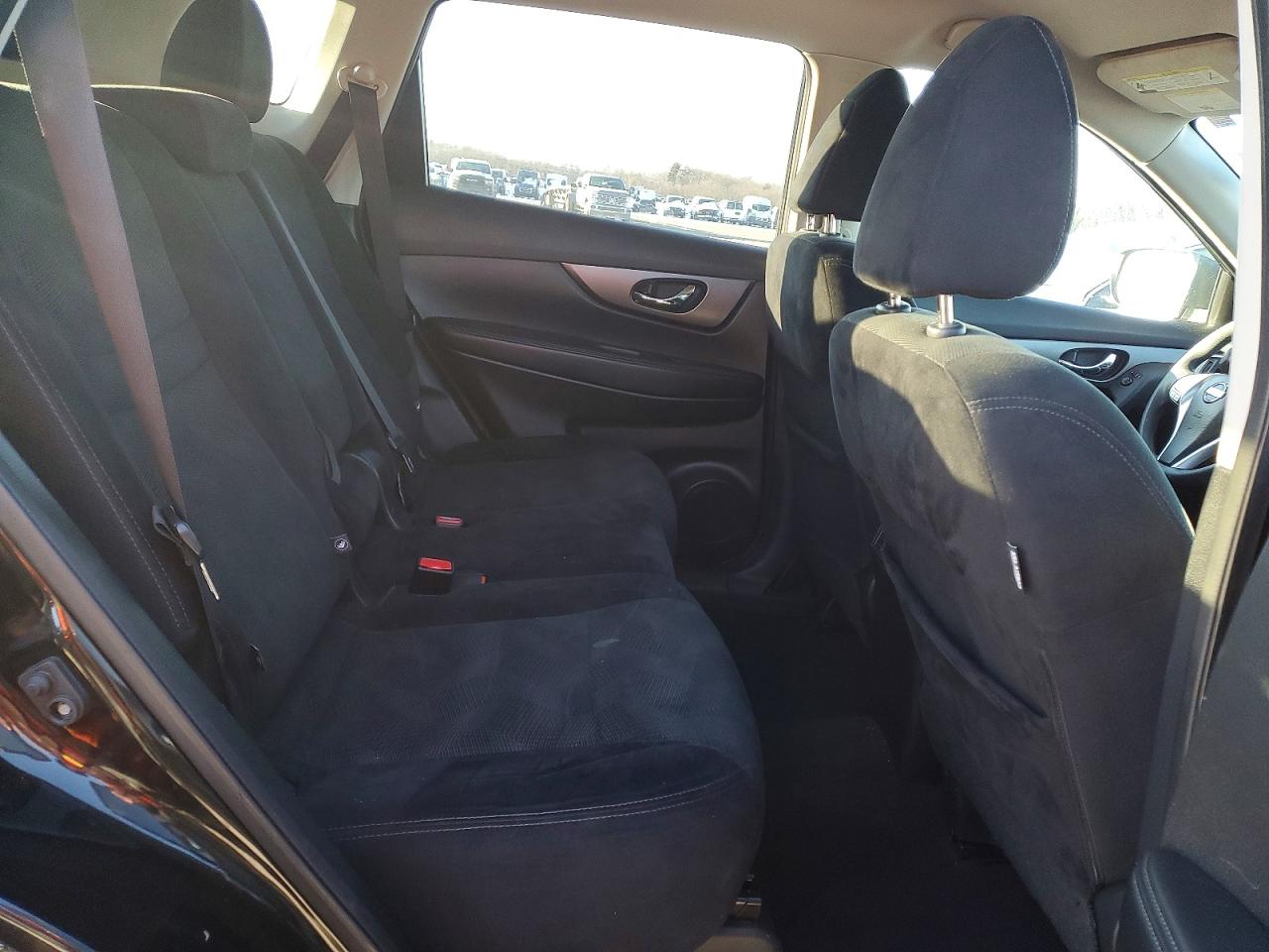 2016 NISSAN ROGUE S photo 11