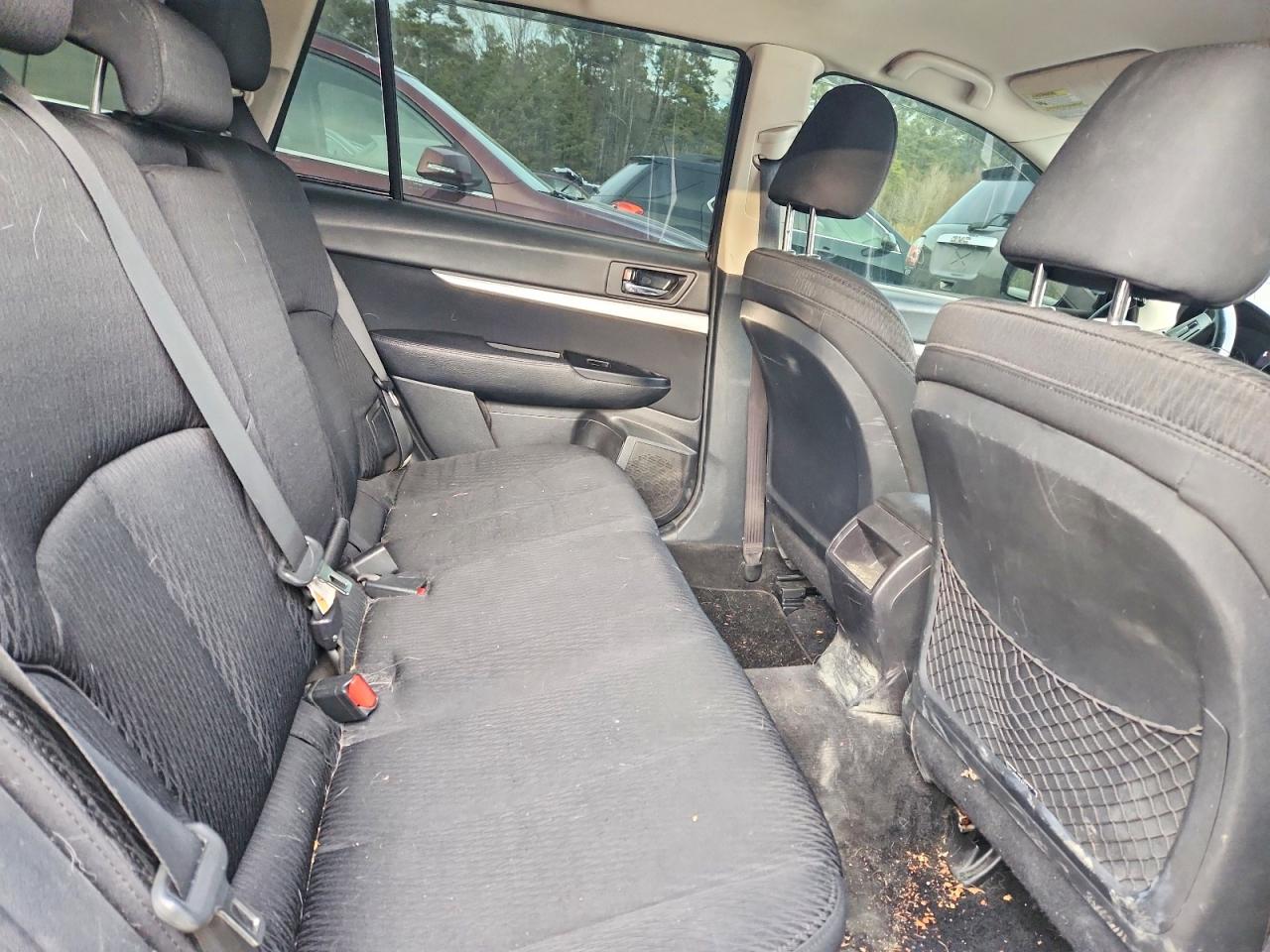 2011 SUBARU OUTBACK 2.5I PREMIUM photo 10