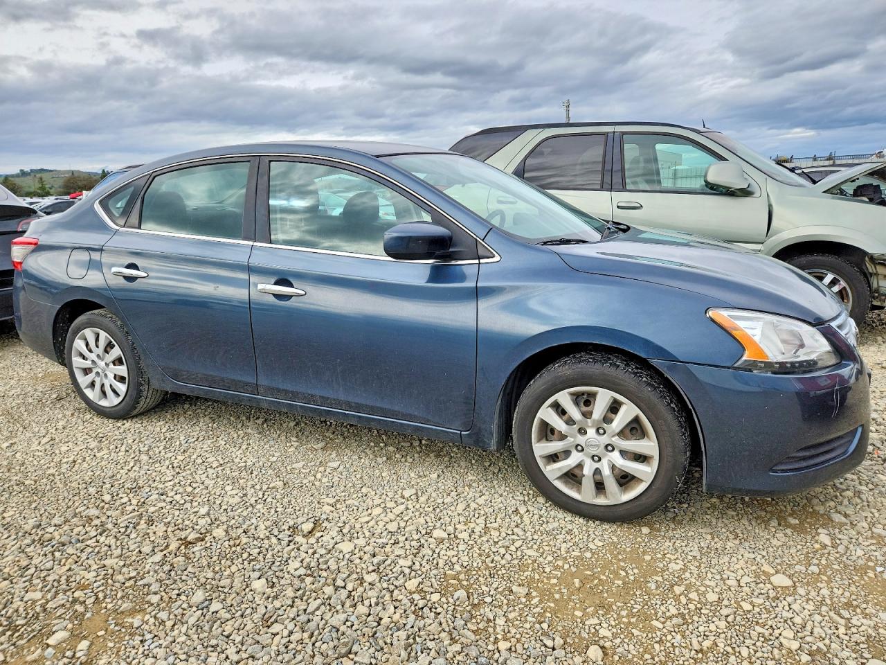 2013 NISSAN SENTRA S photo 4