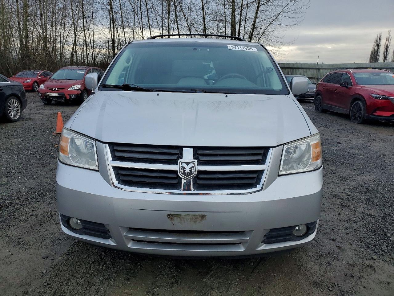 2010 DODGE GRAND CARAVAN SXT photo 5
