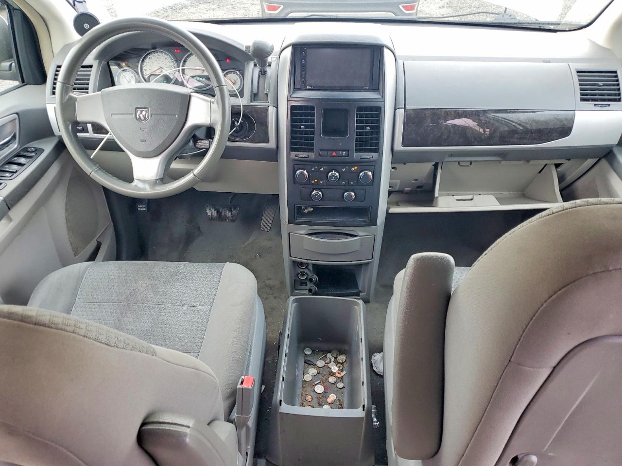 2010 DODGE GRAND CARAVAN SXT photo 8
