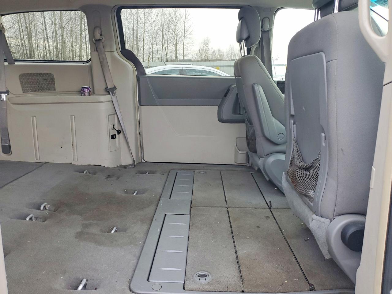 2010 DODGE GRAND CARAVAN SXT photo 11