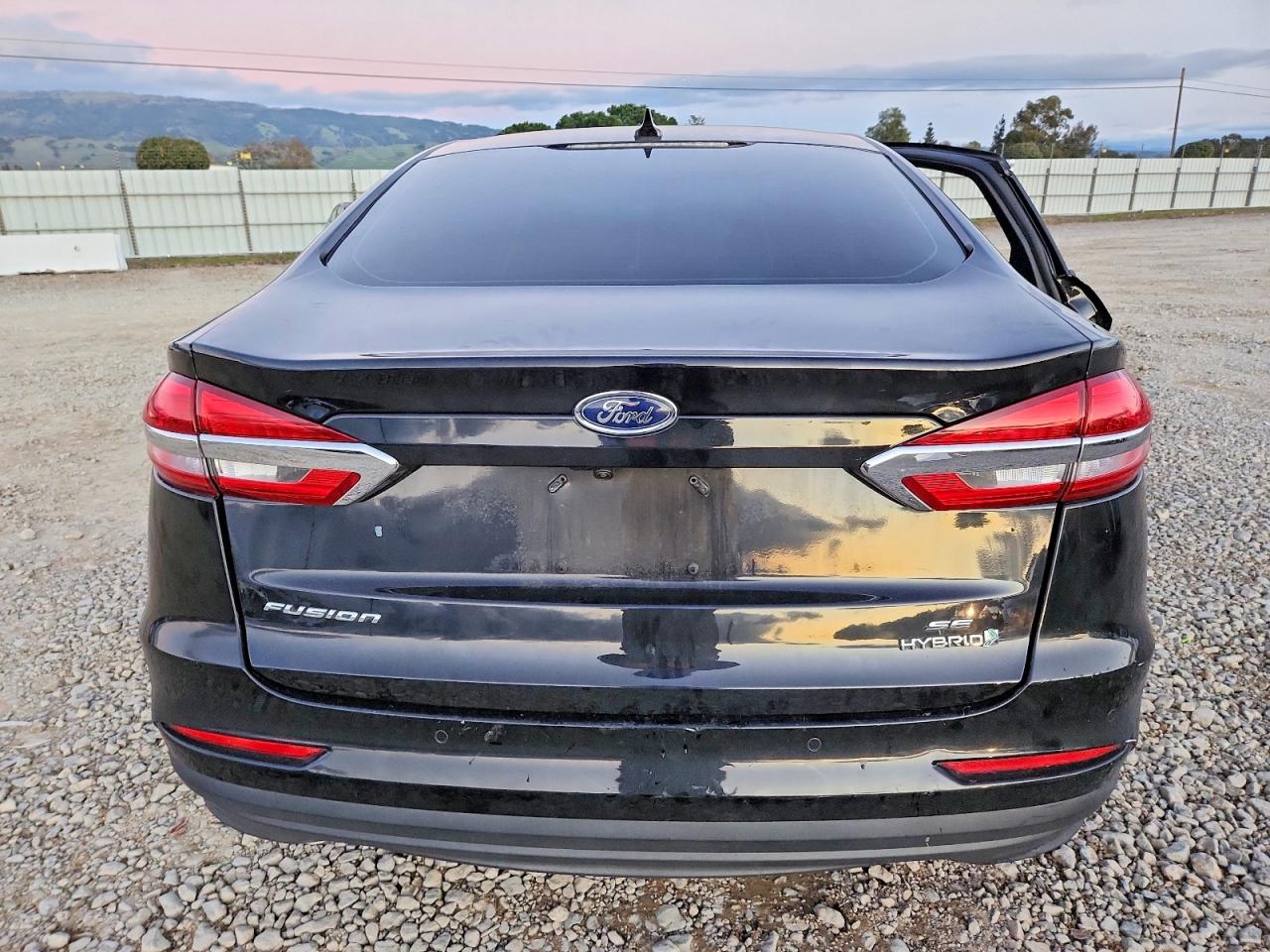 2019 FORD FUSION SE photo 11