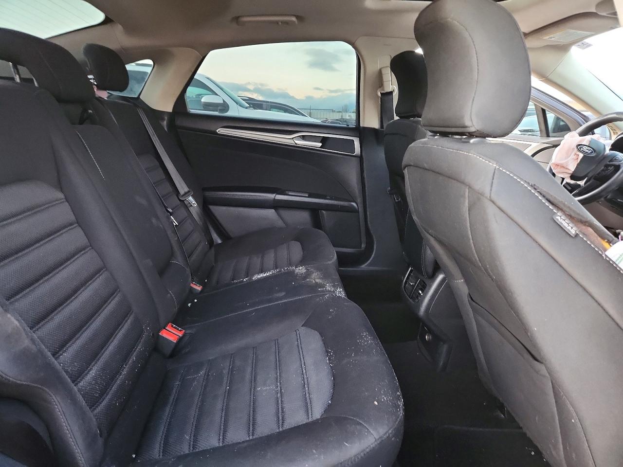 2019 FORD FUSION SE photo 19