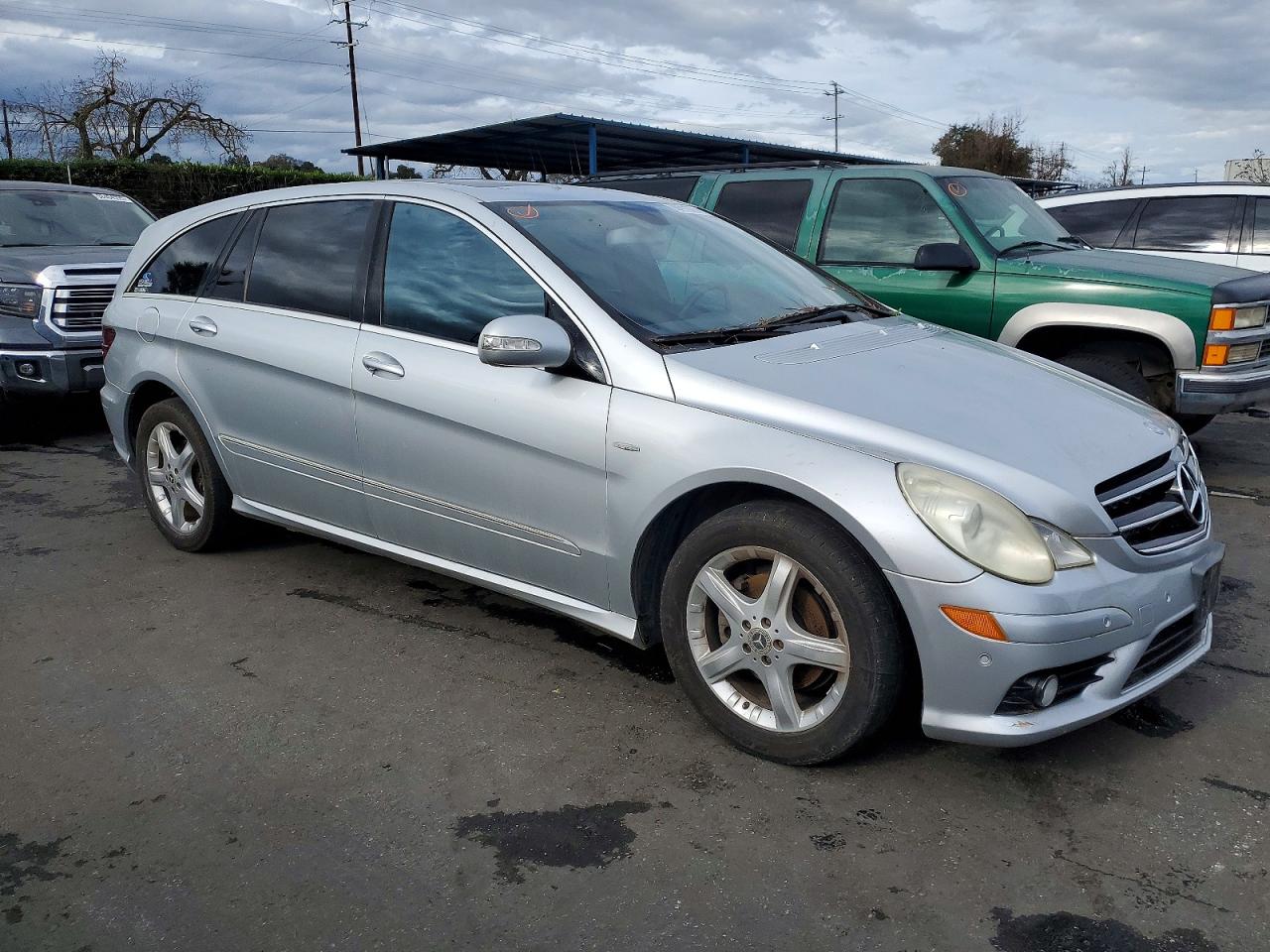 2009 MERCEDES-BENZ R 320 photo 4