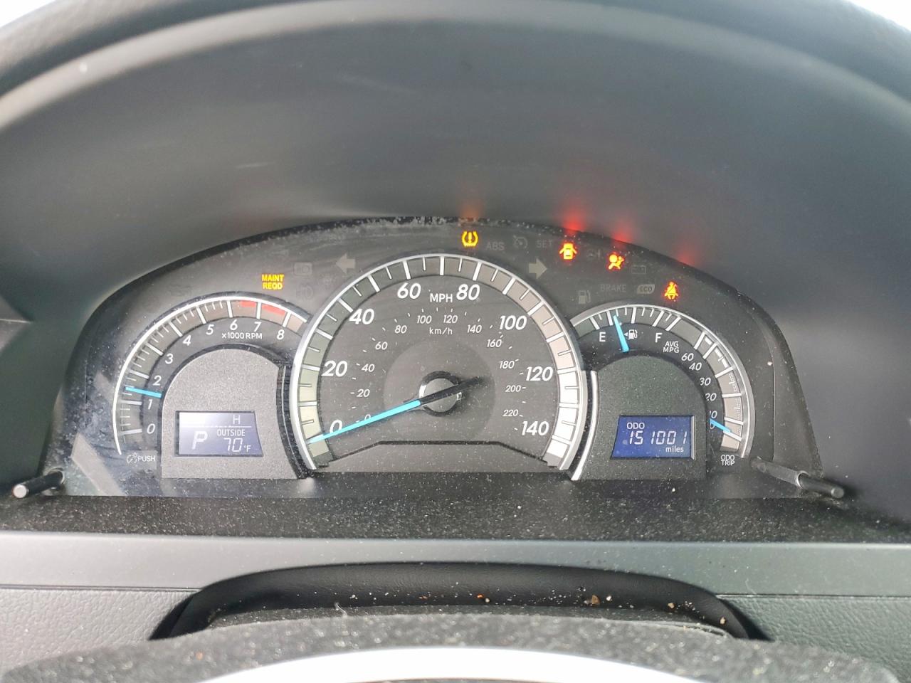 2014 TOYOTA CAMRY L photo 9