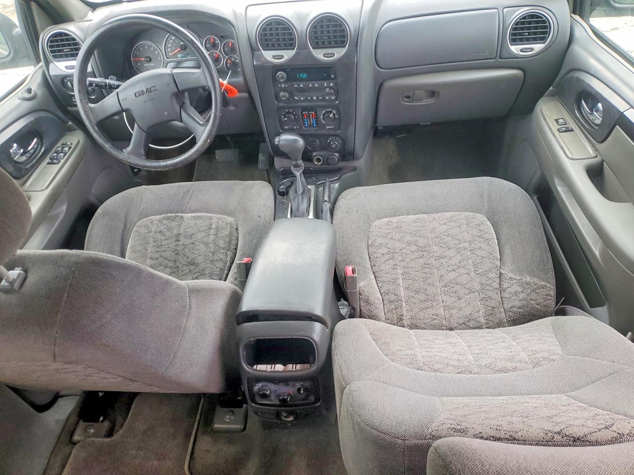 2004 GMC ENVOY XL photo 8