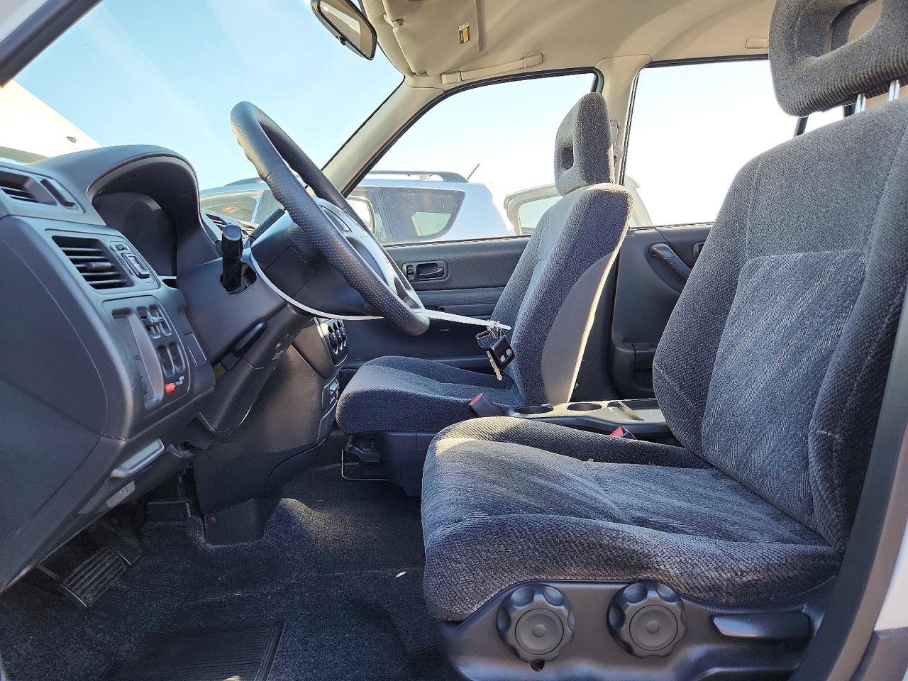 2000 HONDA CR-V LX photo 7
