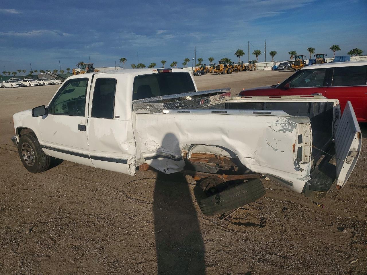 1998 CHEVROLET GMT-400 C1500 photo 2