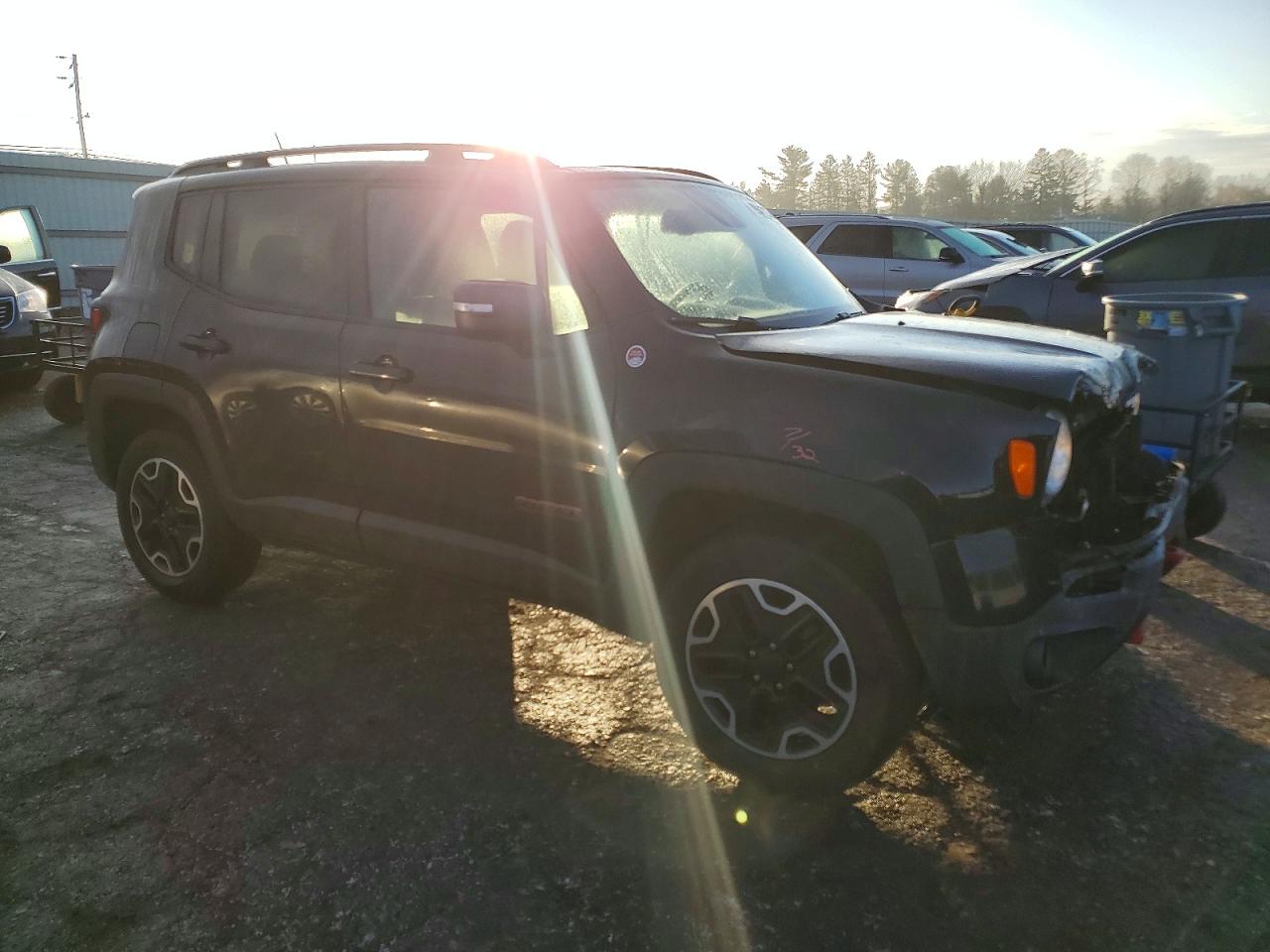 2017 JEEP RENEGADE TRAILHAWK photo 4