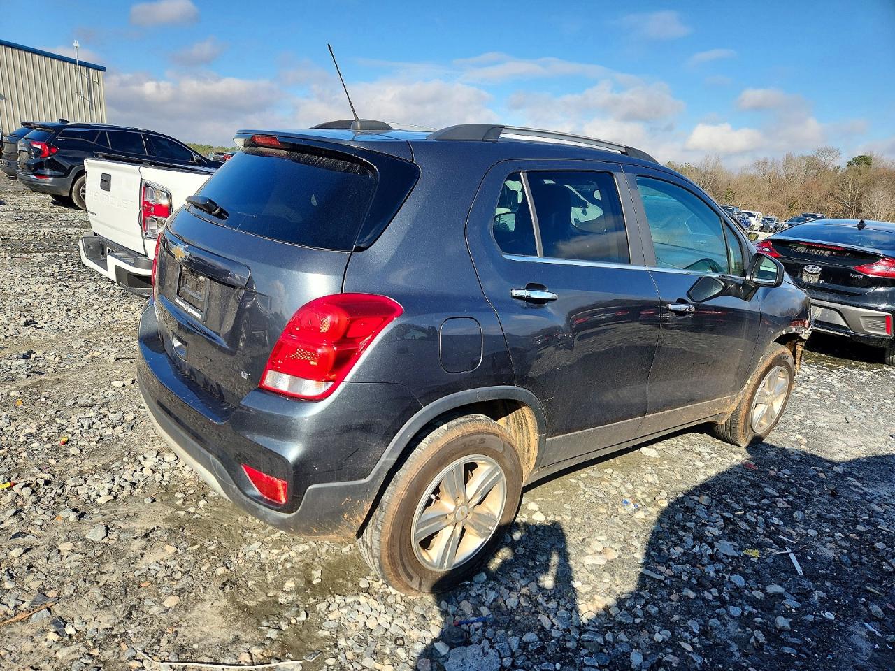 2018 CHEVROLET TRAX 1LT photo 3