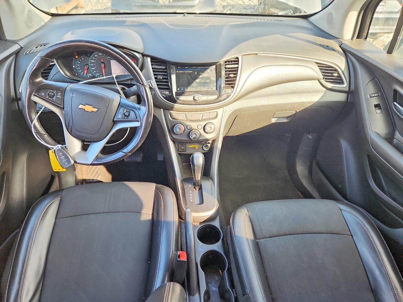 2018 CHEVROLET TRAX 1LT photo 8