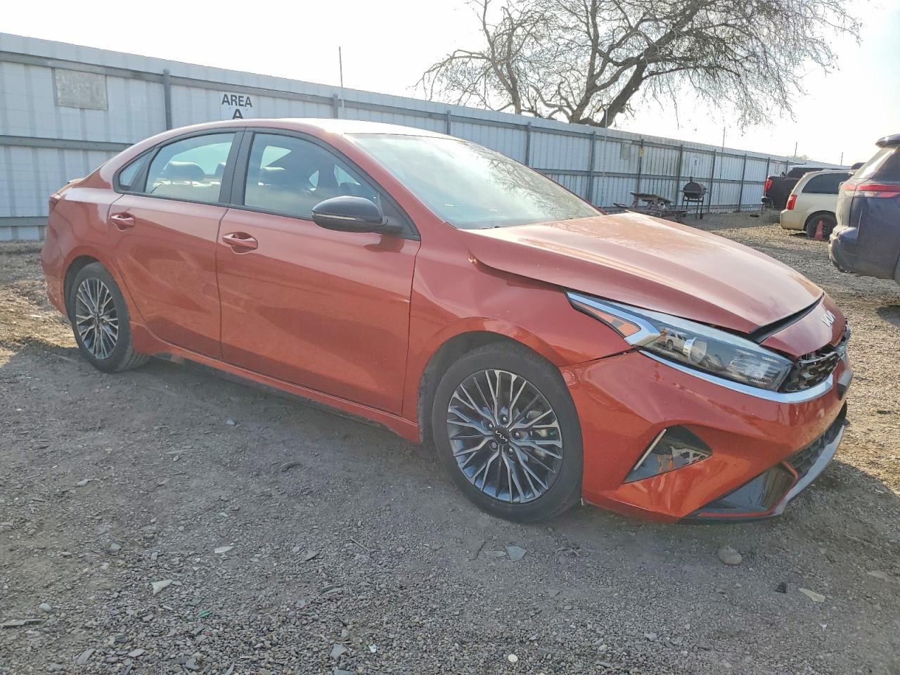 2023 KIA FORTE GT LINE photo 4
