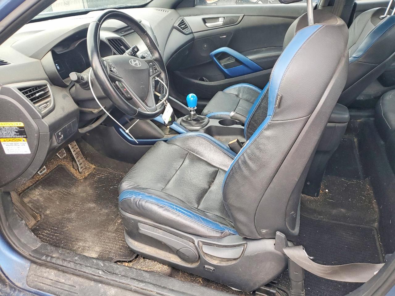 2016 HYUNDAI VELOSTER TURBO photo 13