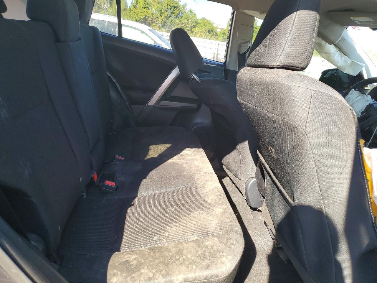 2018 TOYOTA RAV4 LE photo 11