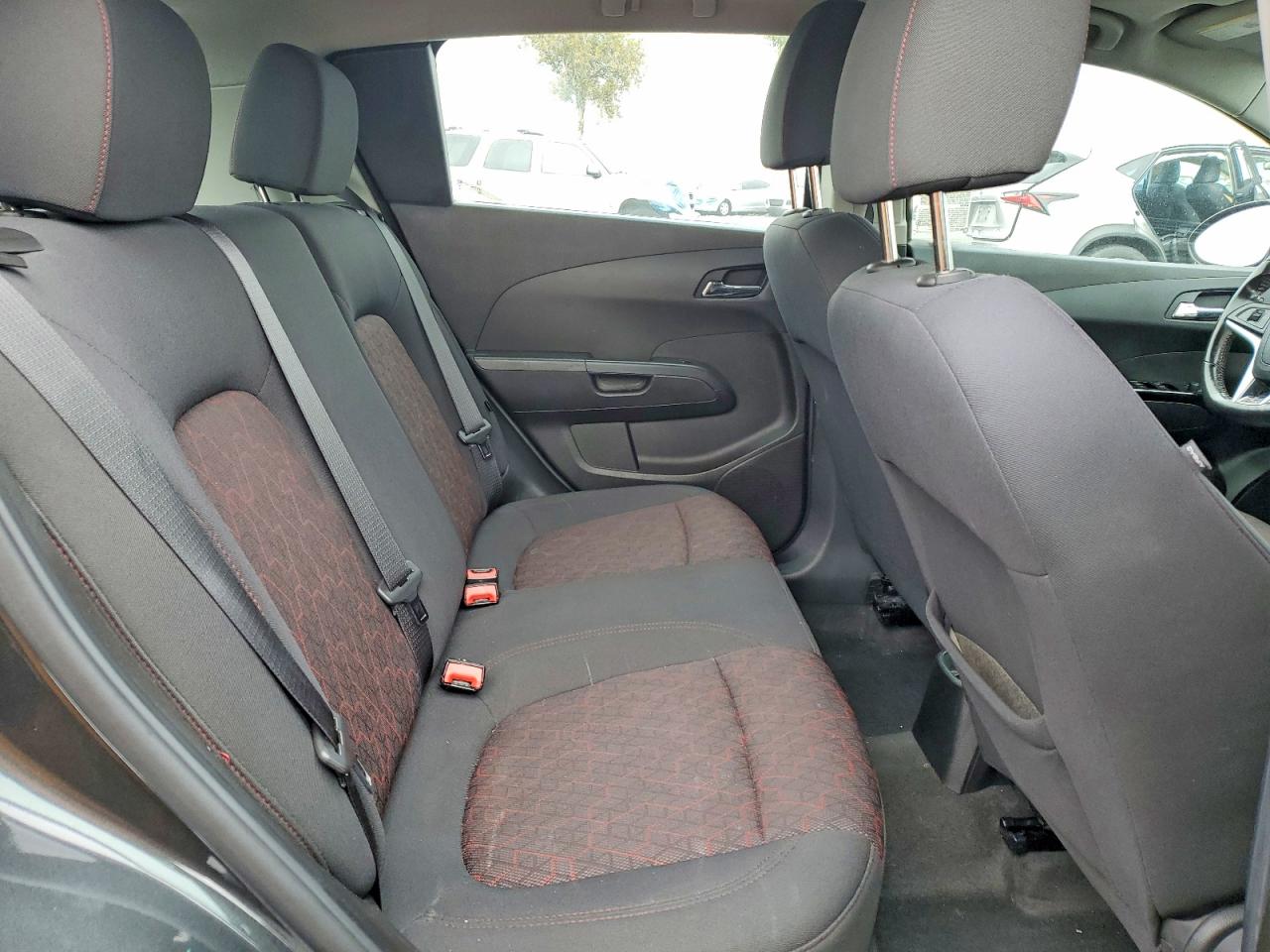 2017 CHEVROLET SONIC LT photo 10