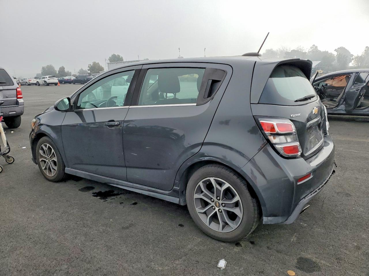 2017 CHEVROLET SONIC LT photo 2