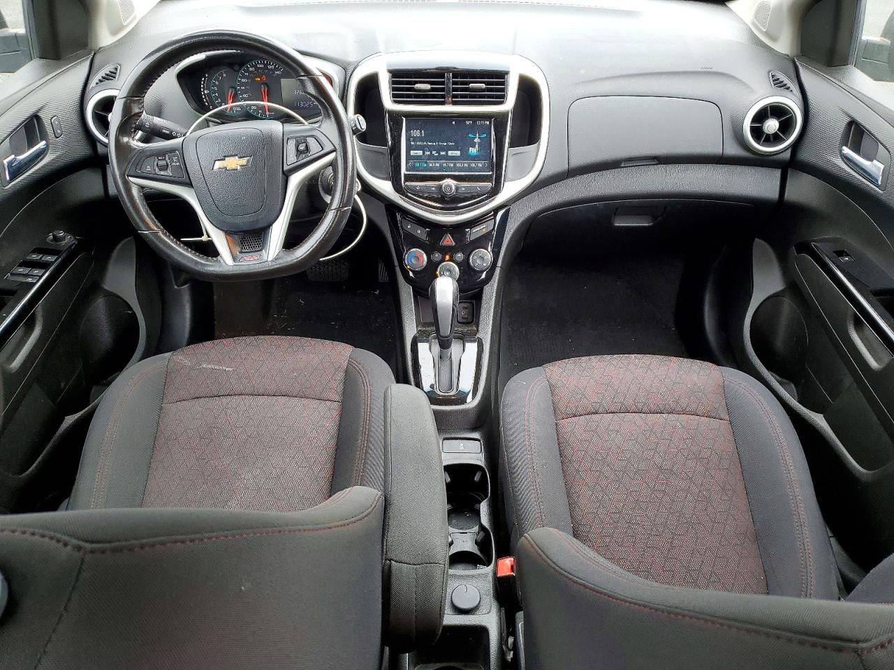 2017 CHEVROLET SONIC LT photo 8