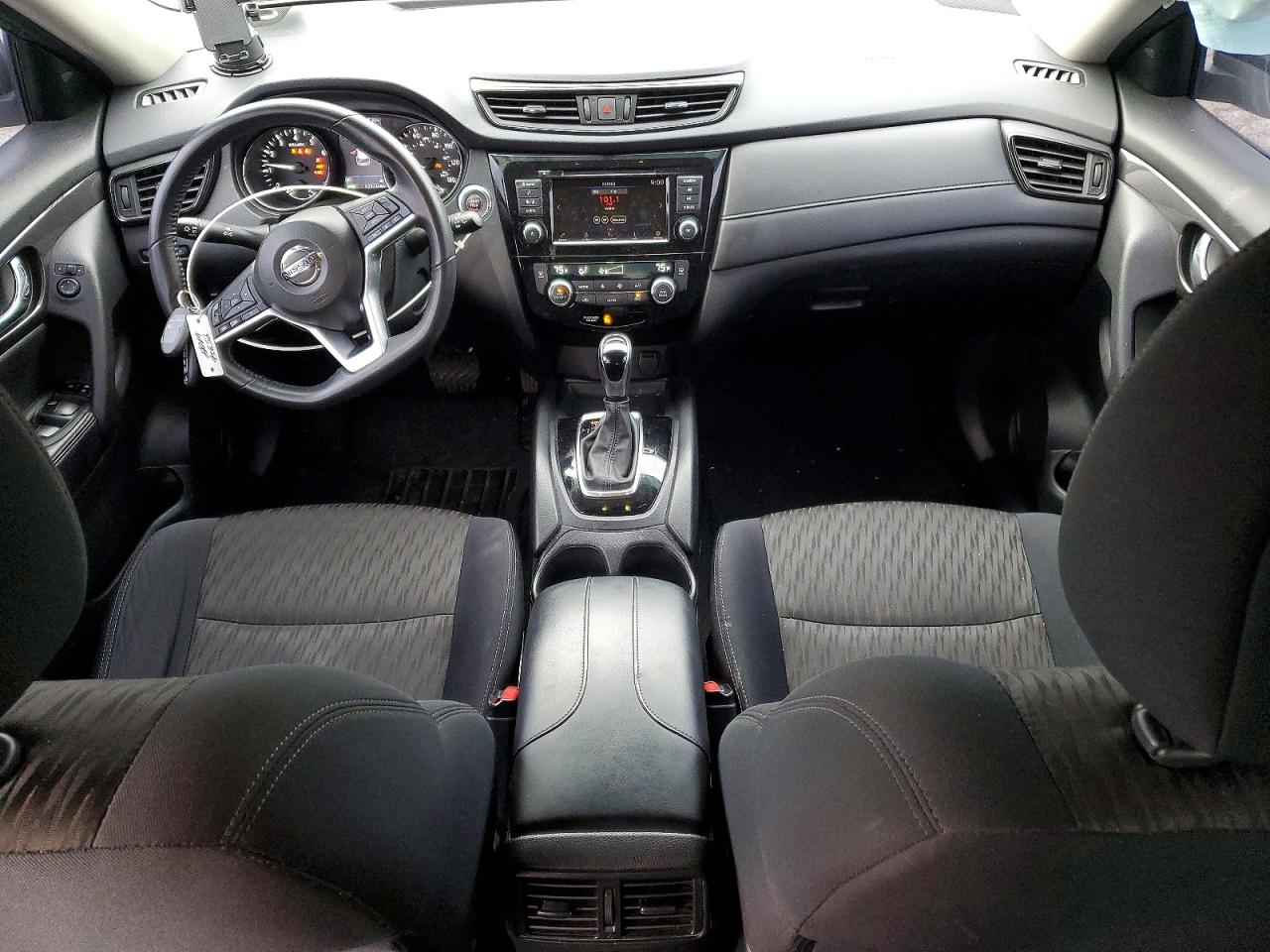 2018 NISSAN ROGUE S photo 8