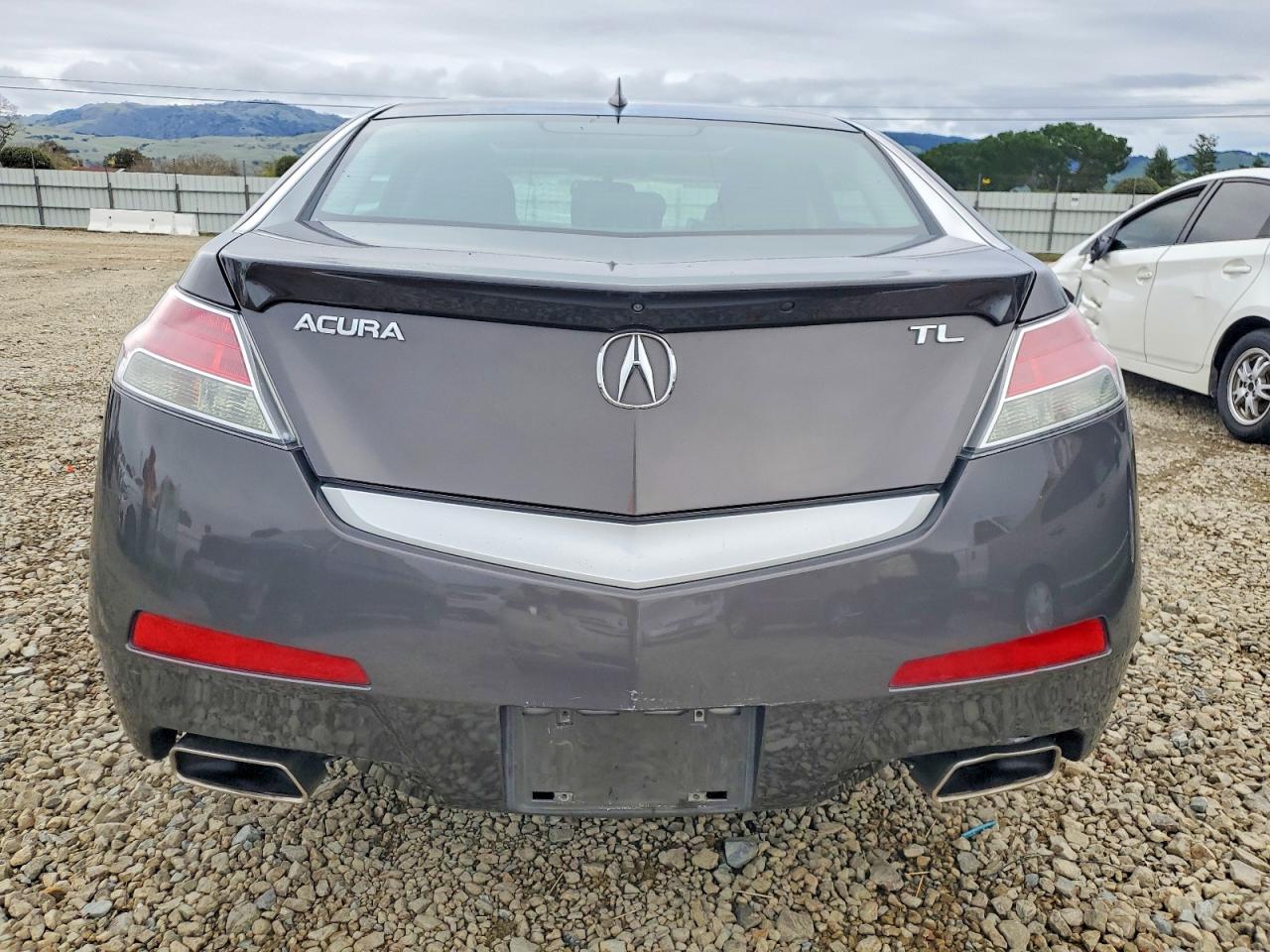 2010 ACURA TL photo 11